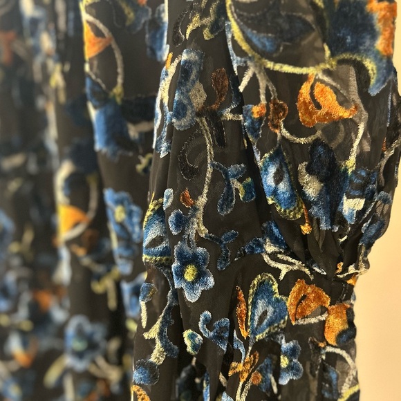 French Connection top XS - Picture 7 of 7